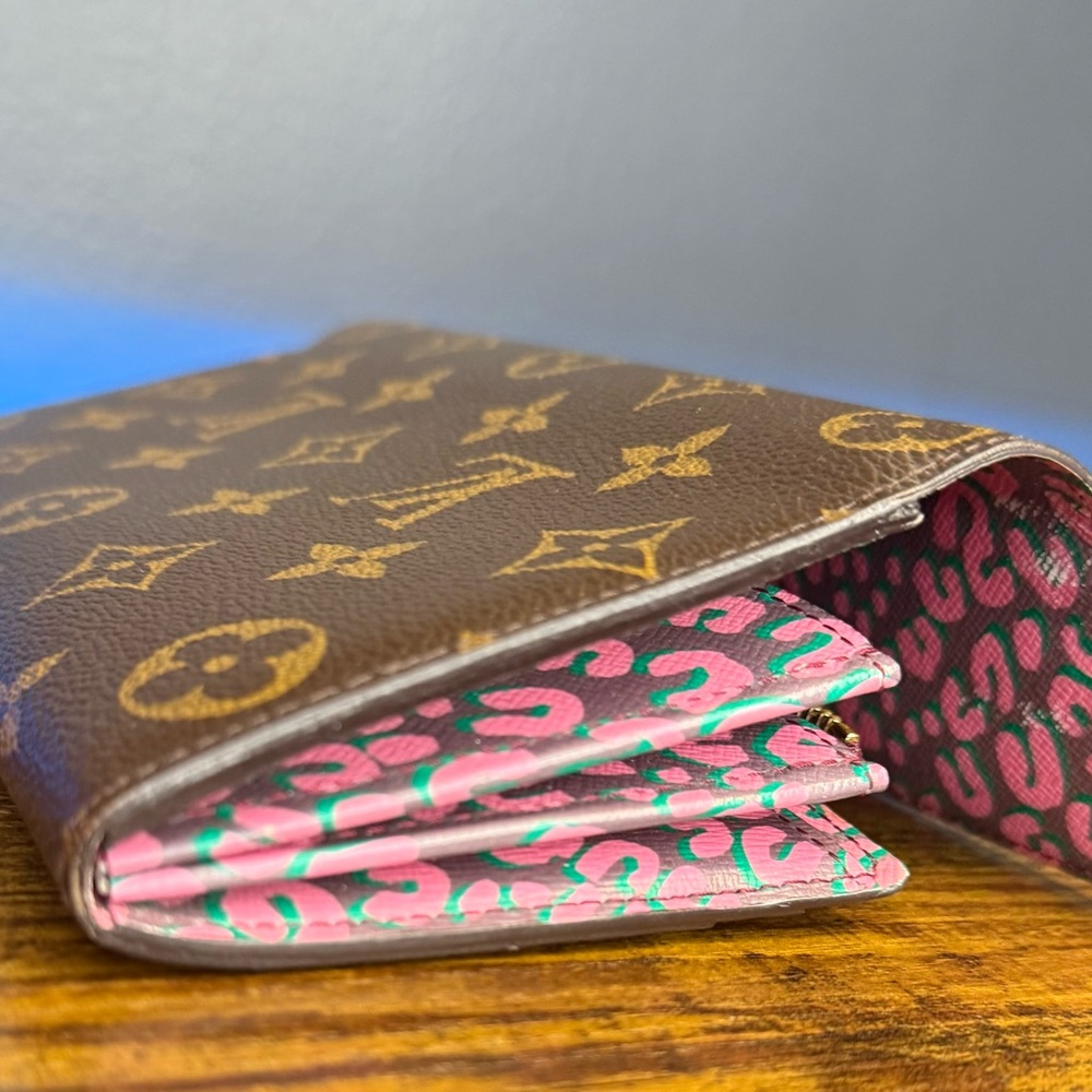 AUTHENTIC Pink Leopard  Print Louis Vuitton Sarah wallet.